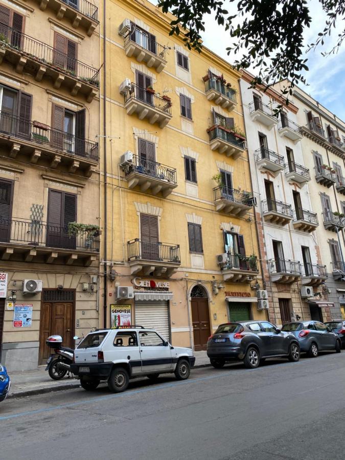 Sammartino 108 Apartment Palermo Luaran gambar