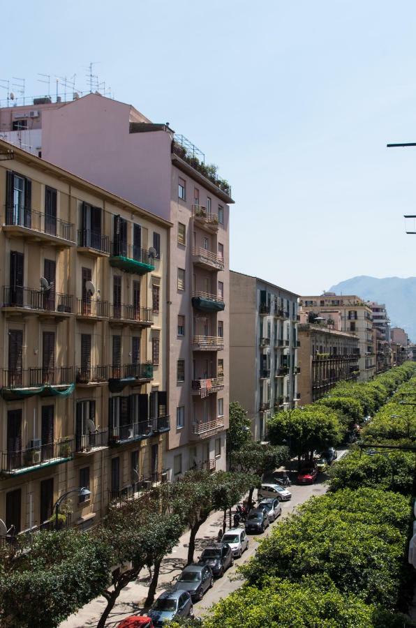 Sammartino 108 Apartment Palermo Luaran gambar
